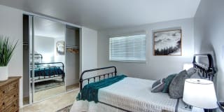 Woodlake Apartments Gallery 37