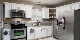 305 Laurelwood Drive Gallery 4