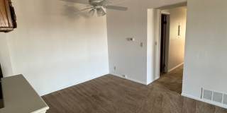 2 bedroom, 2 bath condo on Southwest side of Colorado Springs, MOVE IN SPECIAL Gallery 4