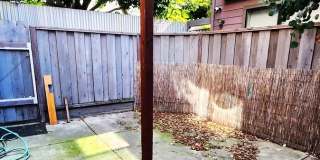 Large Executive Style Spacious 3 bedroom, 2.5 Bathroom house in West Oakland Close to BART/SF/Emeryville Large Executive Style Spacious 3 bedroom, 2.5 Bathroom house in West Oakland Close to BART/SF/Emeryville Gallery 31