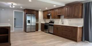 Absolutely gorgeous 3 bedroom 2 bath house Gallery 17