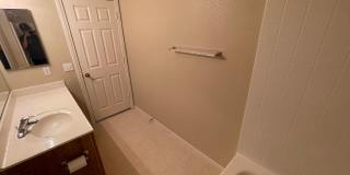 3 Bedroom 2 1/2 Bathroom w/Den & Loft Gallery 8