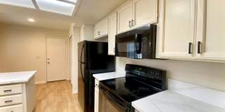 Large, open-concept 2-bedroom home in Mission San Jose! Large, open-concept 2-bedroom home in Mission San Jose! Gallery 6