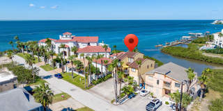 208 W Saturn Ln Gallery 2