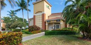 Boca Raton - Commerce Gallery 17