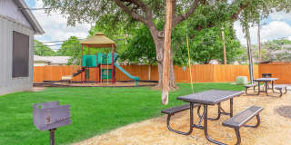 Camelot Apartments Gallery 35