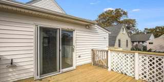 75 Maxwell Avenue Gallery 19