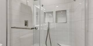 93 Streamwood Gallery 8