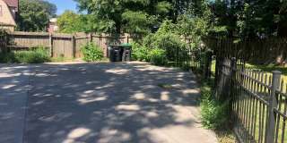 Large House Midtown Gallery 5