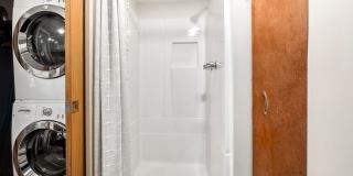 Super Sweet Cottage Living, Centrally Located! Gallery 10