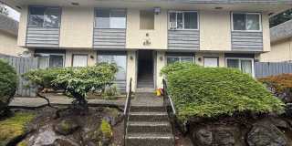 Charming 2 bed, 1 bath Lynnwood Condo, $1695/mo. Gallery 1