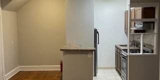 314 W UPSAL Street unit: 1Bd Gallery 10