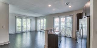 Windsor South Lamar Gallery 17