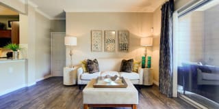 Callista Hill Country Apartments Gallery 10