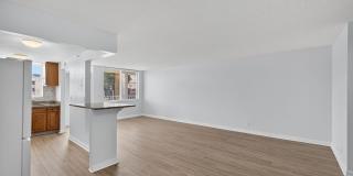 104 Paradise Harbour Boulevard unit: 203 Gallery 14