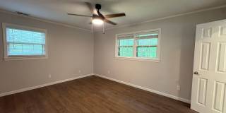 Spacious Living in a Great Location Gallery 9