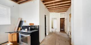 3209 E LOMBARD Street Gallery 4