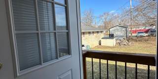 Immediate Move-In! Renovated 2BR House Near Ball State w/ Fireplace & Outdoor Space Gallery 22