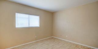 12478 North Pablo Street Gallery 19