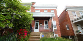 HUGE 5 BEDROOM HOME ACCEPTING 4 BEDROOM VOUCHER AND $99 SECURITY DEPOSIT! HUGE 5 BEDROOM HOME ACCEPTING 4 BEDROOM VOUCHER AND $99 SECURITY DEPOSIT! Gallery 1