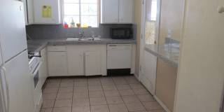 WALK TO - ASU AREA — Remodeled 5 Bedroom 3 bath Home with Pool - Next to Light Rail stop. Gallery 1