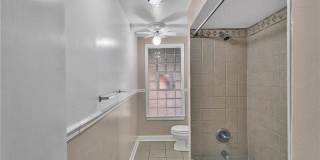 204 Johnston Avenue Gallery 10