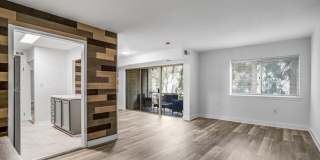 Charming 2BR Condo in Rockville Gallery 1