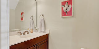 407 East Hull Street Gallery 18