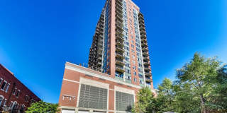 1717 S Prairie Avenue Gallery 1