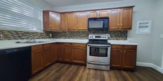 Charming Three bedroom one bath with huge backyard Gallery 25