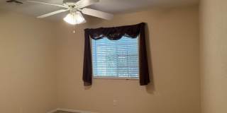 Coming soon!  Long Term unfurnished - Pool home - Pets with owner approval Gallery 14