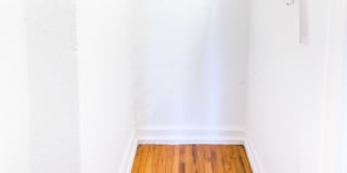 1515 E. 54th Street Gallery 22