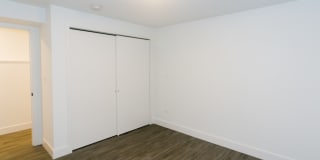 5706-10 S. Blackstone Ave Gallery 27