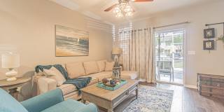 2 Bedroom - 2.5 Bathroom - Gated Community - Community Pool Gallery 7
