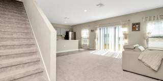 Spacious 5BR House in Riverview Gallery 16