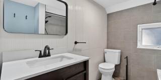 136 5TH Avenue Gallery 22