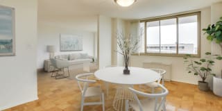 3003 Van Ness Gallery 65