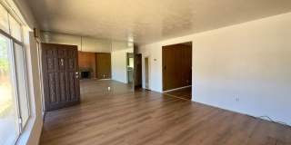 Charming 3-Bedroom Home with Expansive Outdoor Space Gallery 7