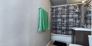 4 bedroom in South Side Gallery 8