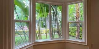 MOVE-IN READY! House w/full guest unit; near to Ventura Blvd! Gallery 11