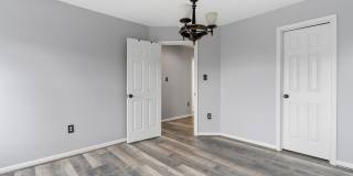 1126 HAMPTON Street Gallery 35