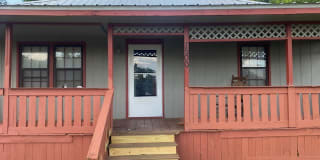 1500 North Railroad Street Gallery 1