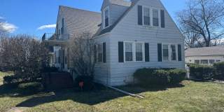 4Br 2Ba Tri-level home Gallery 1