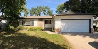 Lovely 3 bedroom home for rent in Fresno, CA Gallery 1