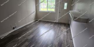 2 Bedroom Duplex W/ Basement & Garage 2 Bedroom Duplex W/ Basement & Garage Gallery 6