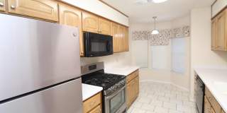 8154 Treetop Ln Gallery 4