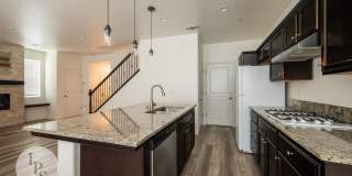 Fresno SouthEast Home, Gated Community, Clovis Unified School District, 3BR/2.5BA - Lots of Amenities! Gallery 8