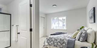 Beautiful, 2 bed, 2.5 bath townhouse in Silverdale Gallery 26