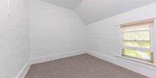 1123 W Huron Street Gallery 39