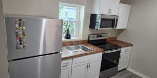 2 Bedroom 1 Bath Townhouse Gallery 3